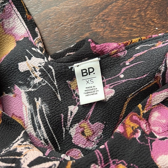BP Cold Shoulder Ruffle Floral Print Top - Picture 8 of 9